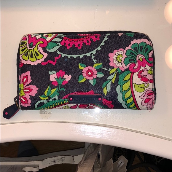 Vera Bradley Handbags - Vera Bradley Wallet